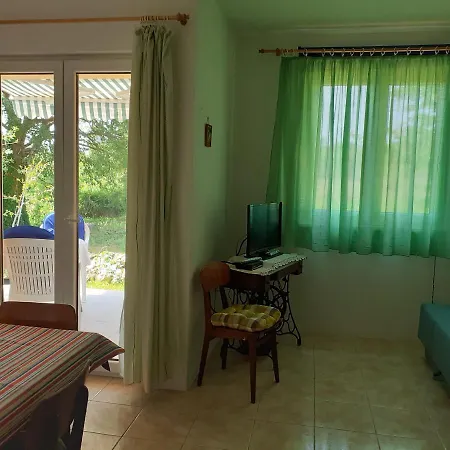 Apartment Renatare - Close To Sea *